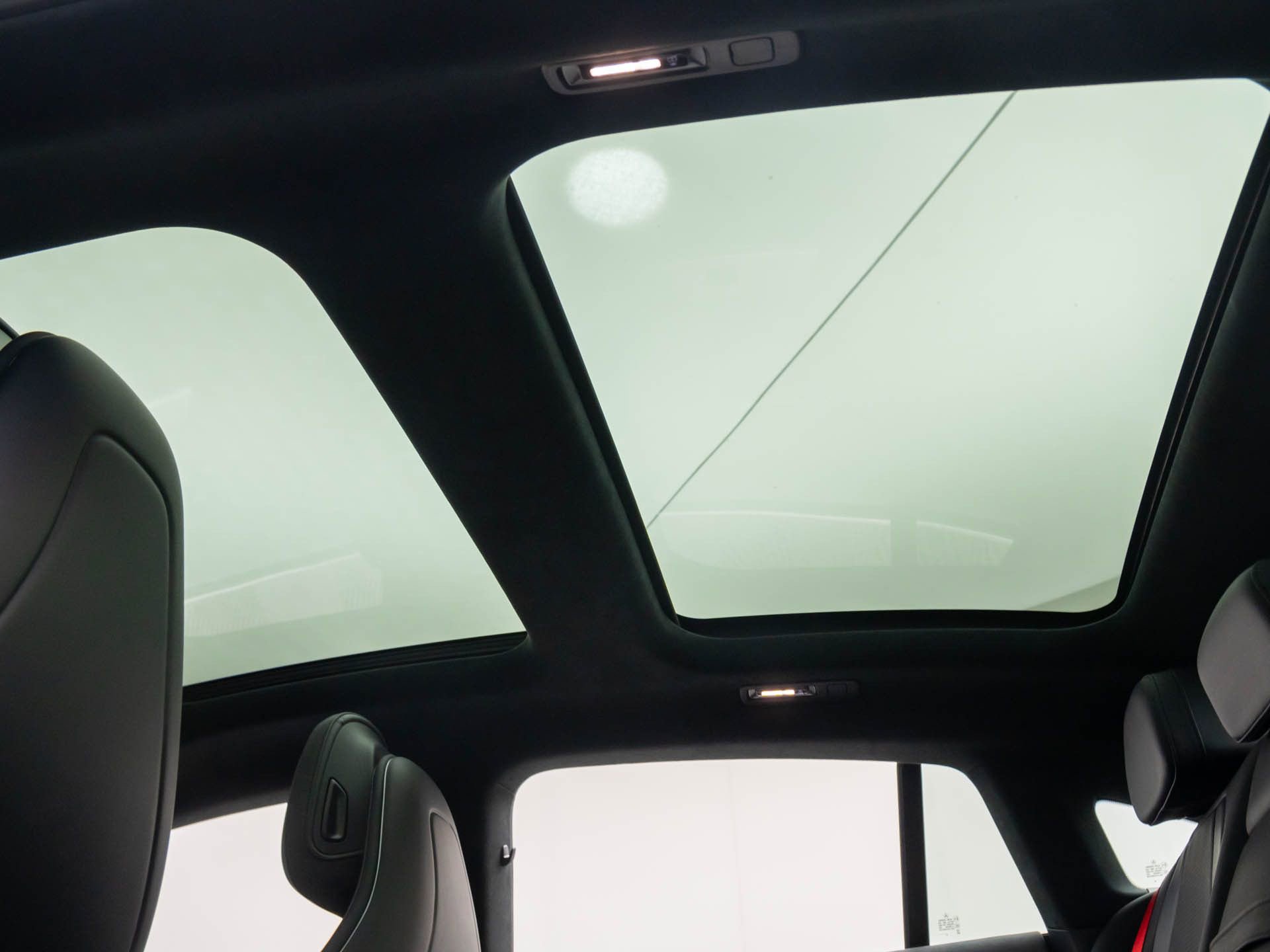 Certified 2023 Mercedes-Benz EQE AMG 4MATIC Sedan image 20