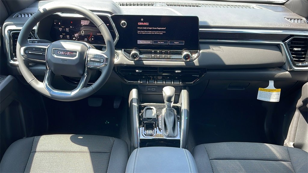 New 2025 GMC Canyon Elevation image 15
