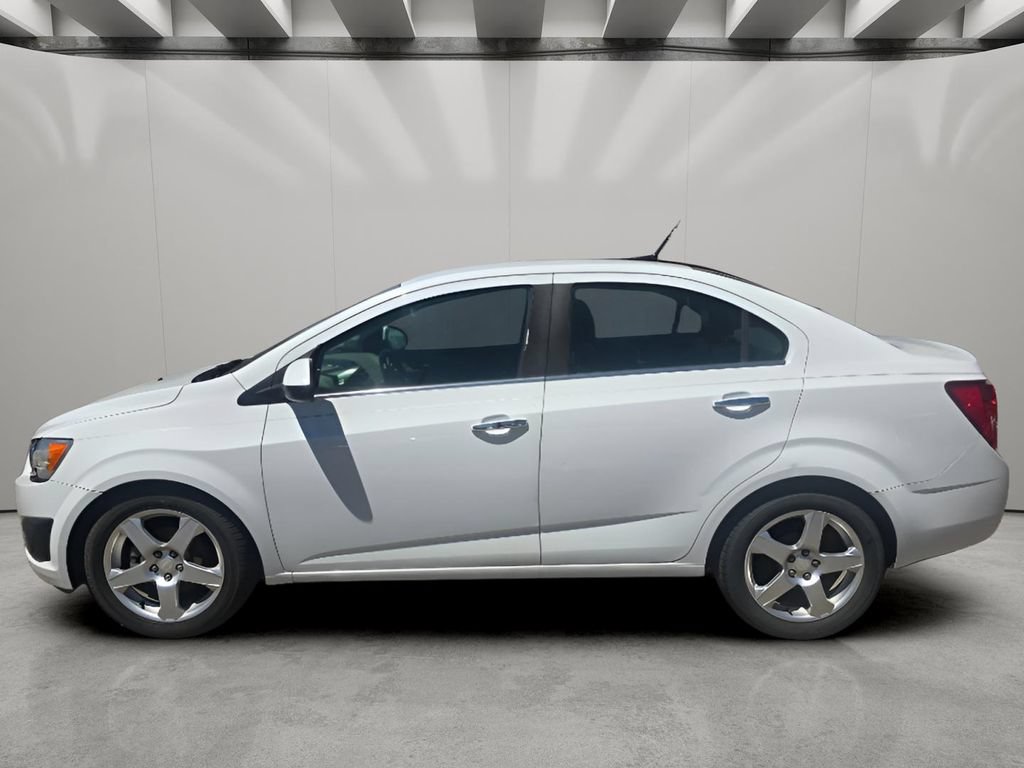 Used 2012 Chevrolet Sonic LTZ FWD image 5