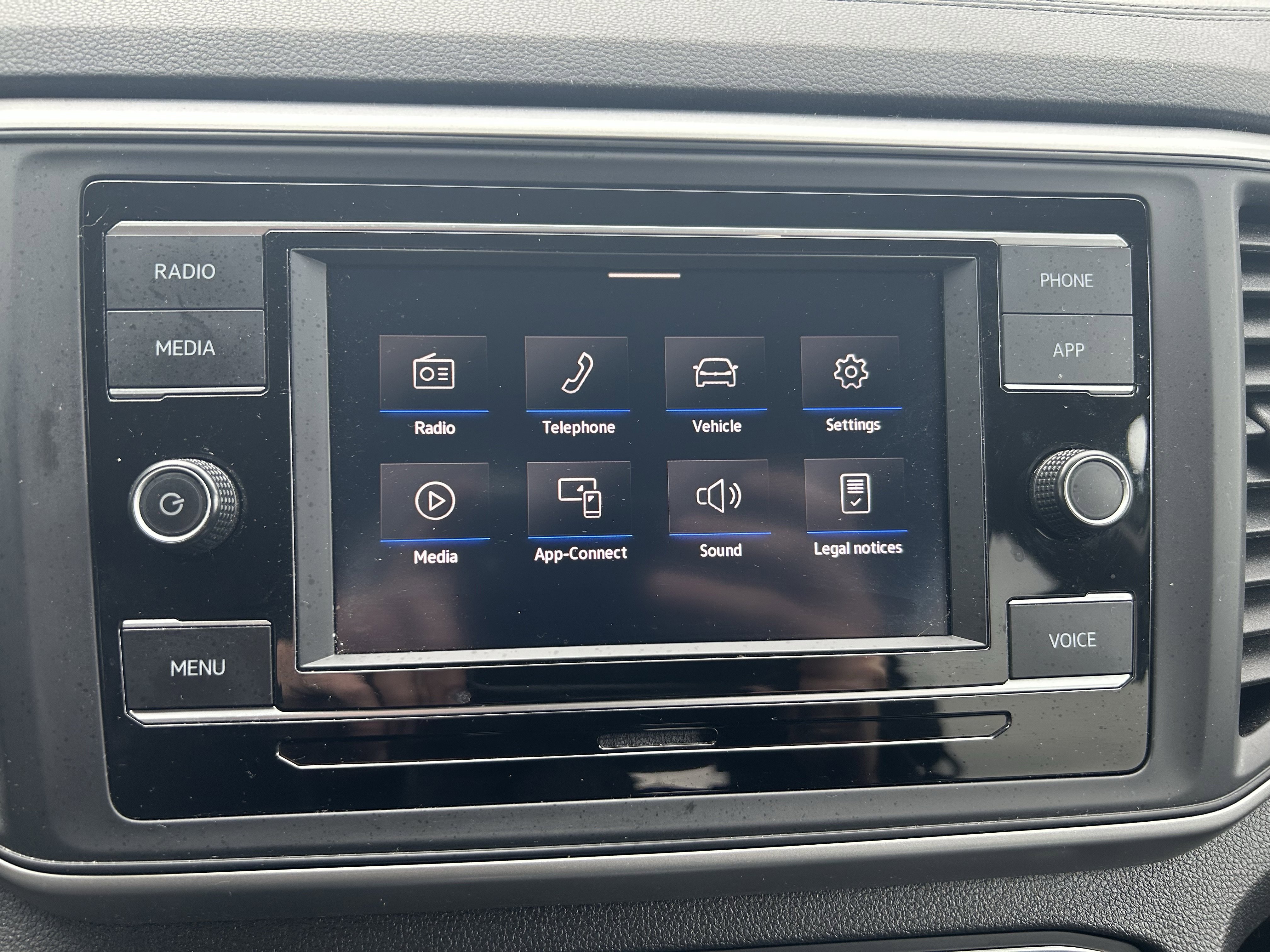 Certified 2023 Volkswagen Atlas SE image 13