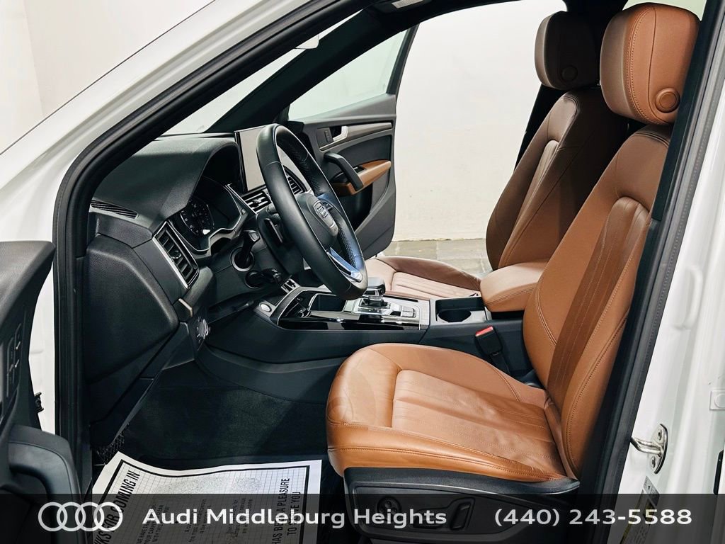 Certified 2023 Audi Q5 2.0T Premium w/ Convenience Package image 11