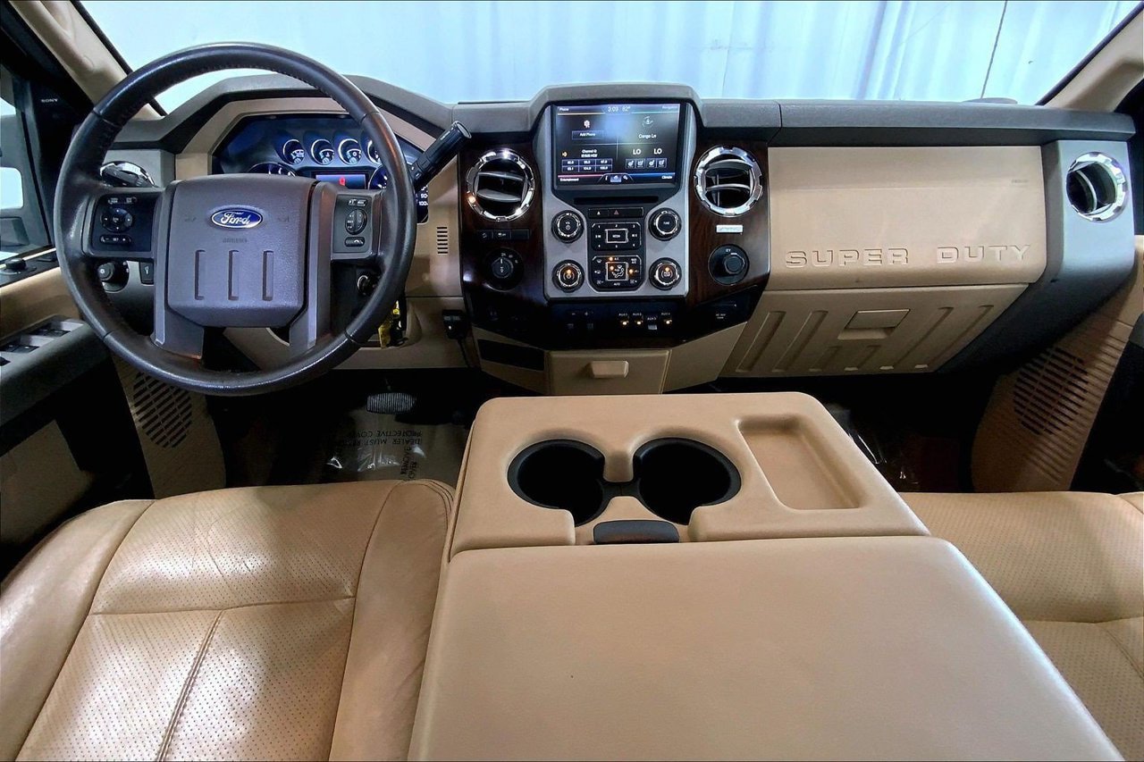 Used 2016 Ford F250 Lariat w/ Lariat Interior Package AWD/4WD image 15