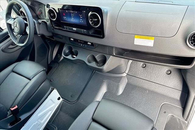 New 2026 Mercedes-Benz Sprinter 2500 image 24