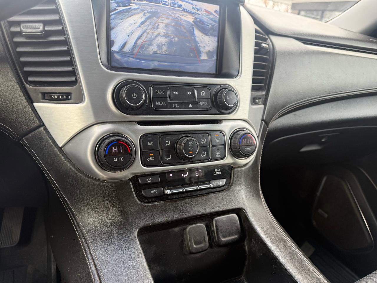Used 2020 GMC Yukon SLE w/ SLE Value Package AWD/4WD image 27