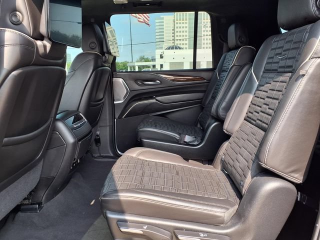 Used 2021 Cadillac Escalade ESV Sport Platinum AWD/4WD image 5