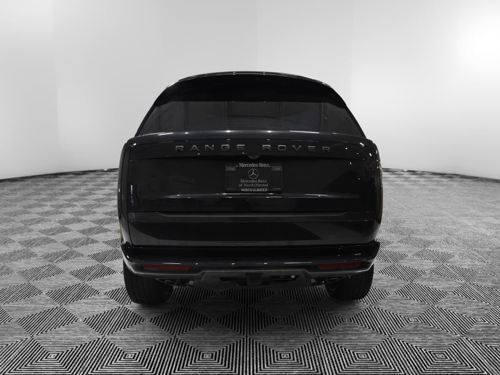 Used 2025 Land Rover Range Rover Long Wheelbase SE image 4