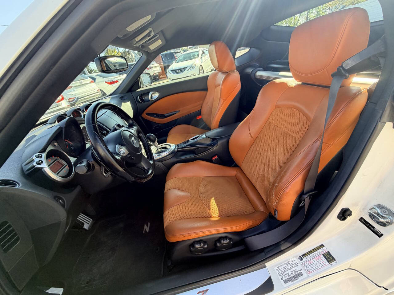 Used 2012 Nissan 370Z Touring RWD image 23