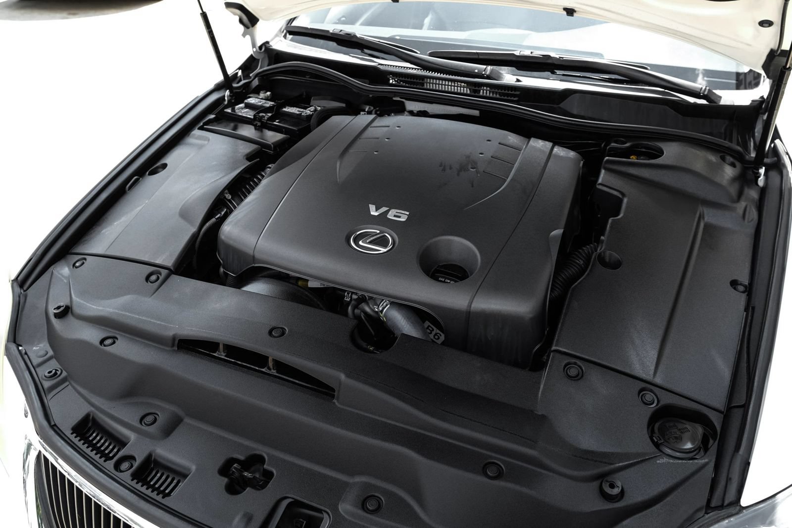 Used 2013 Lexus IS 250C RWD image 35