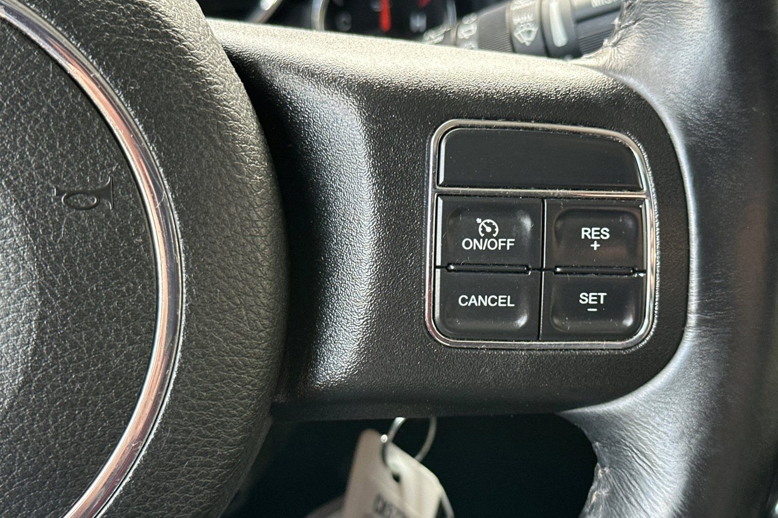 Used 2018 Jeep Wrangler Unlimited Sahara AWD/4WD image 26