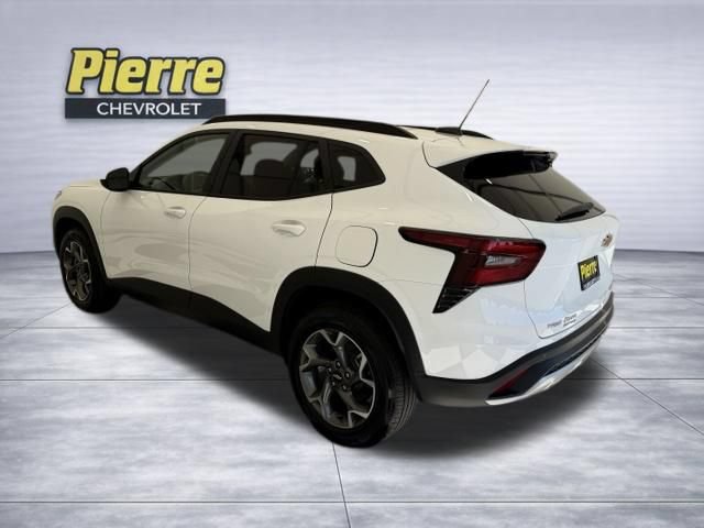 New 2026 Chevrolet Trax LT w/ Driver Confidence Package FWD video 2