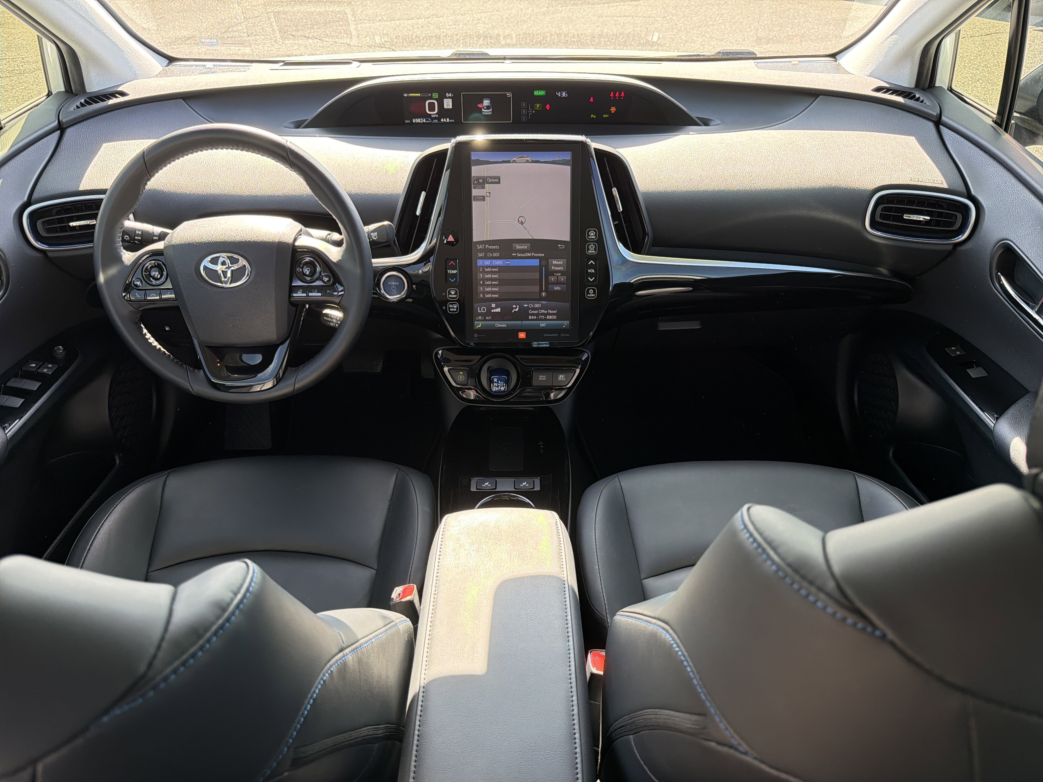 Certified 2022 Toyota Prius Limited image 4