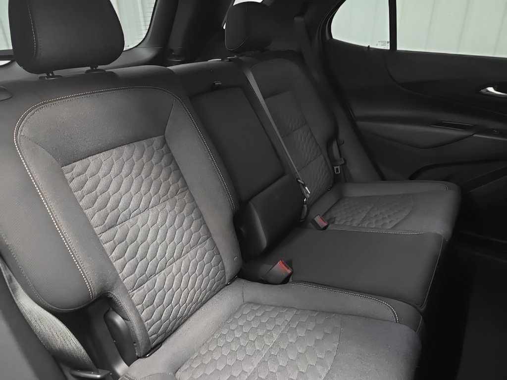 Used 2021 Chevrolet Equinox LT AWD/4WD image 16