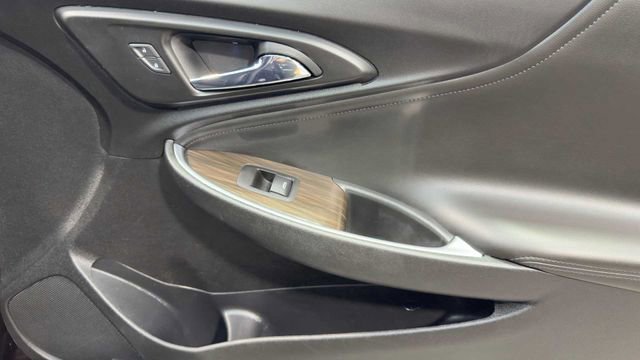 Used 2021 Chevrolet Malibu Premier image 14