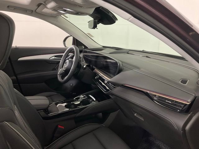 Used 2024 Buick Envision Avenir AWD/4WD image 32