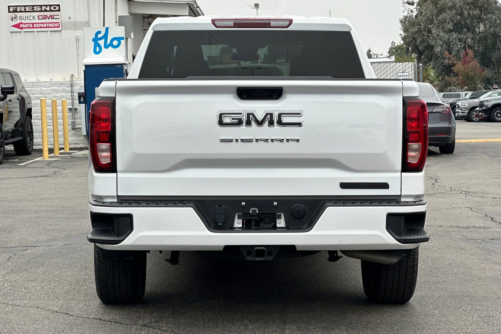 Used 2023 GMC Sierra 1500 Elevation image 5