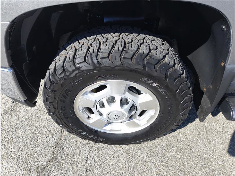 Used 2013 GMC Sierra 2500 SLE w/ SLE Preferred Package image 21