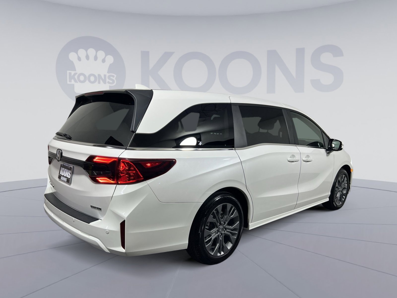 Used 2025 Honda Odyssey Touring image 7