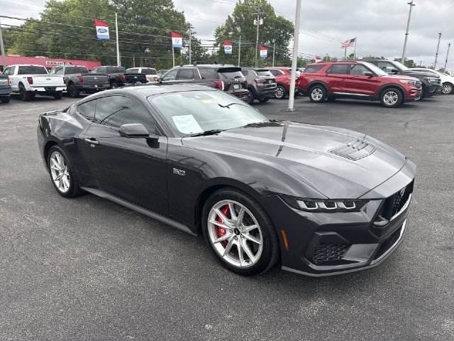 Used 2024 Ford Mustang GT Premium RWD image 17