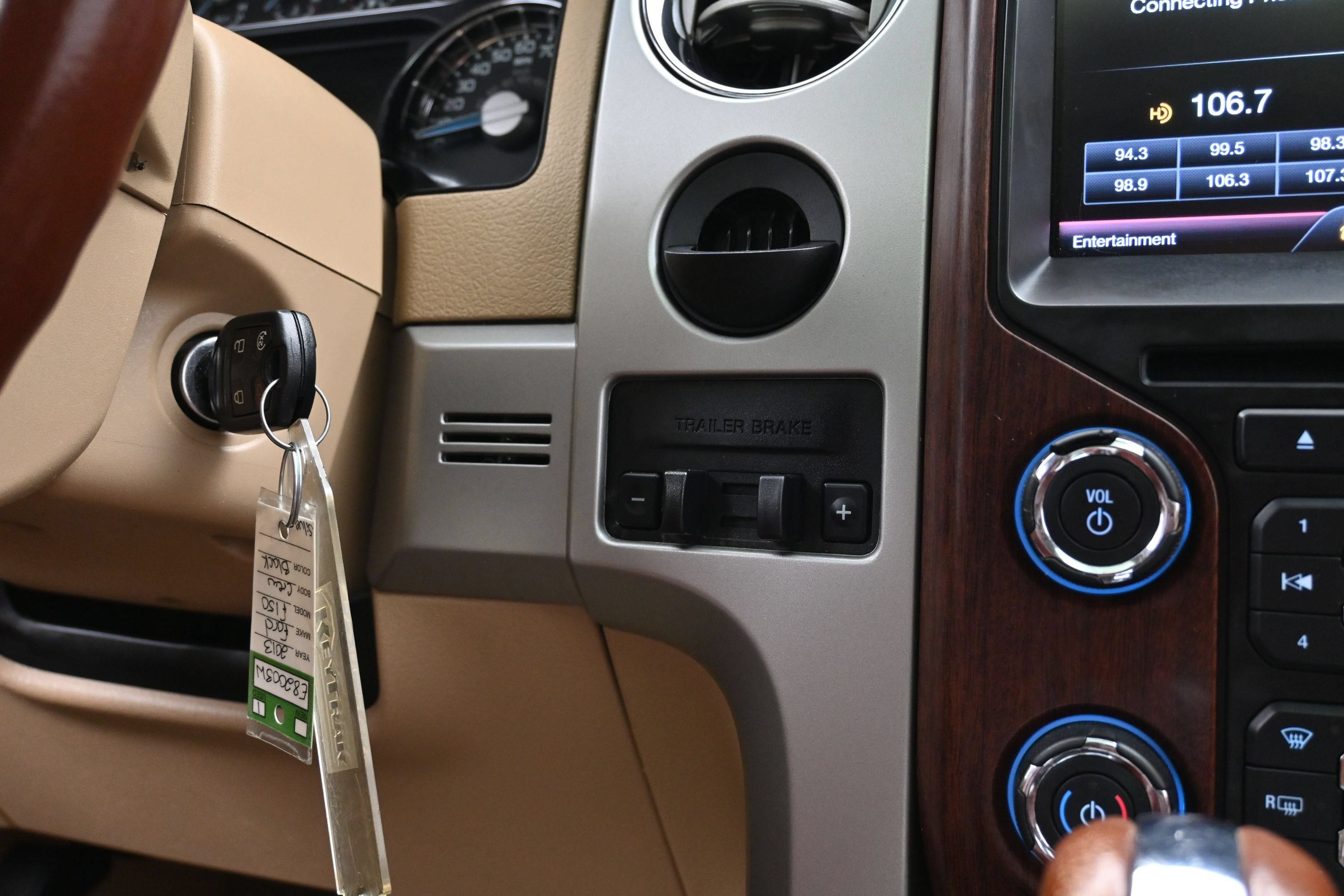 Used 2013 Ford F150 King Ranch w/ King Ranch Luxury Pkg RWD image 36
