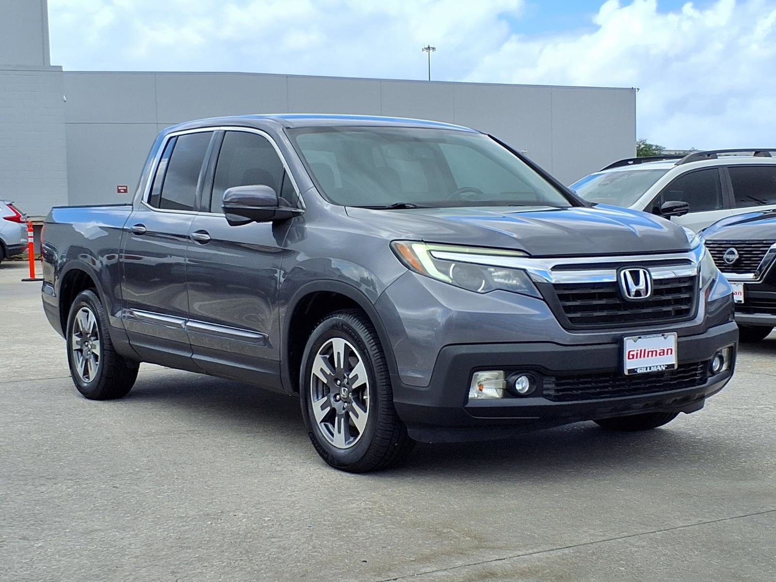 Used 2017 Honda Ridgeline RTL-T image 2
