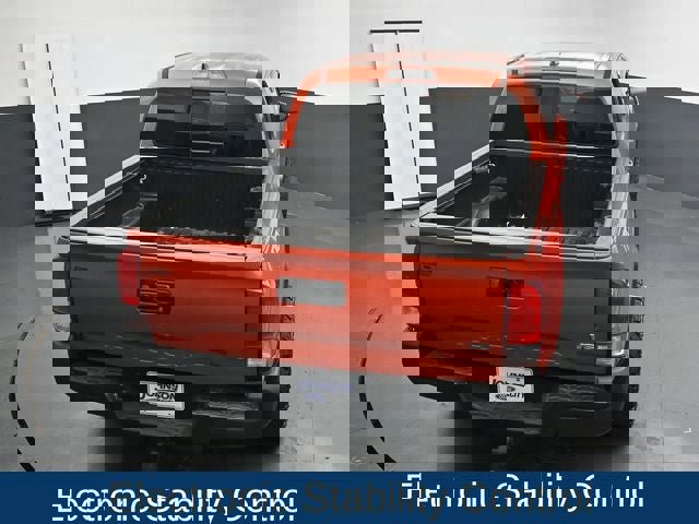 Used 2017 Toyota Tacoma TRD Off-Road w/ Tow Package (A/T) image 19