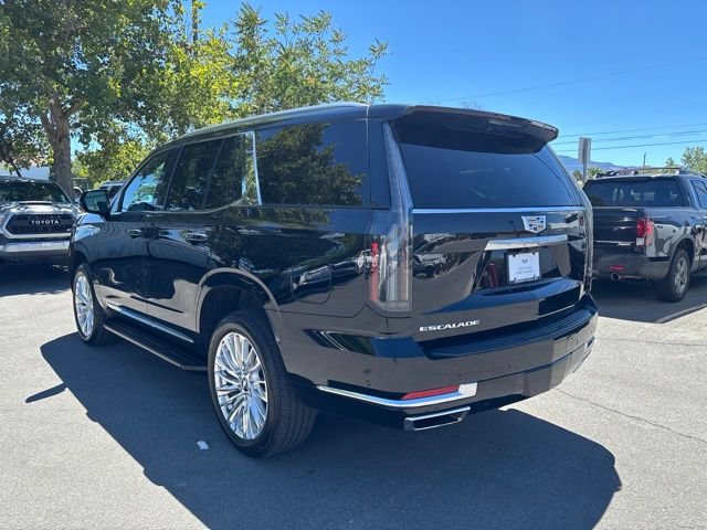 Used 2025 Cadillac Escalade Premium Luxury AWD/4WD image 4