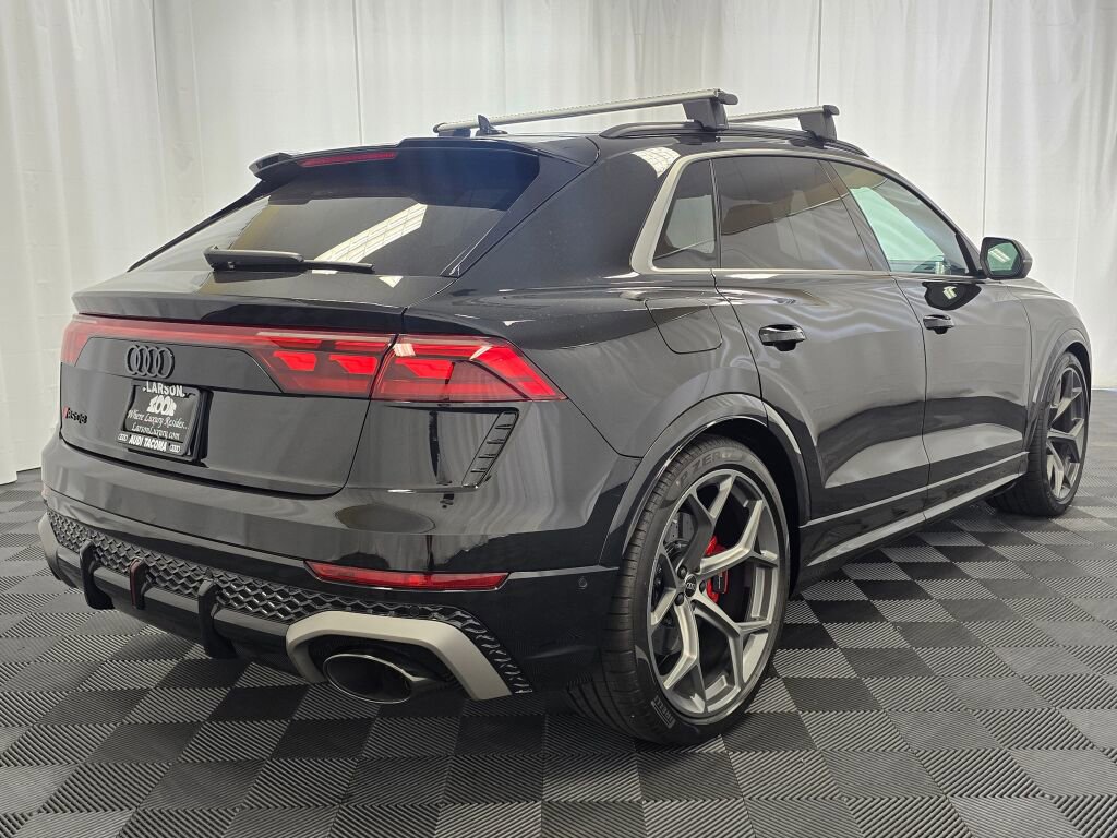New 2025 Audi RS Q8 performance image 6