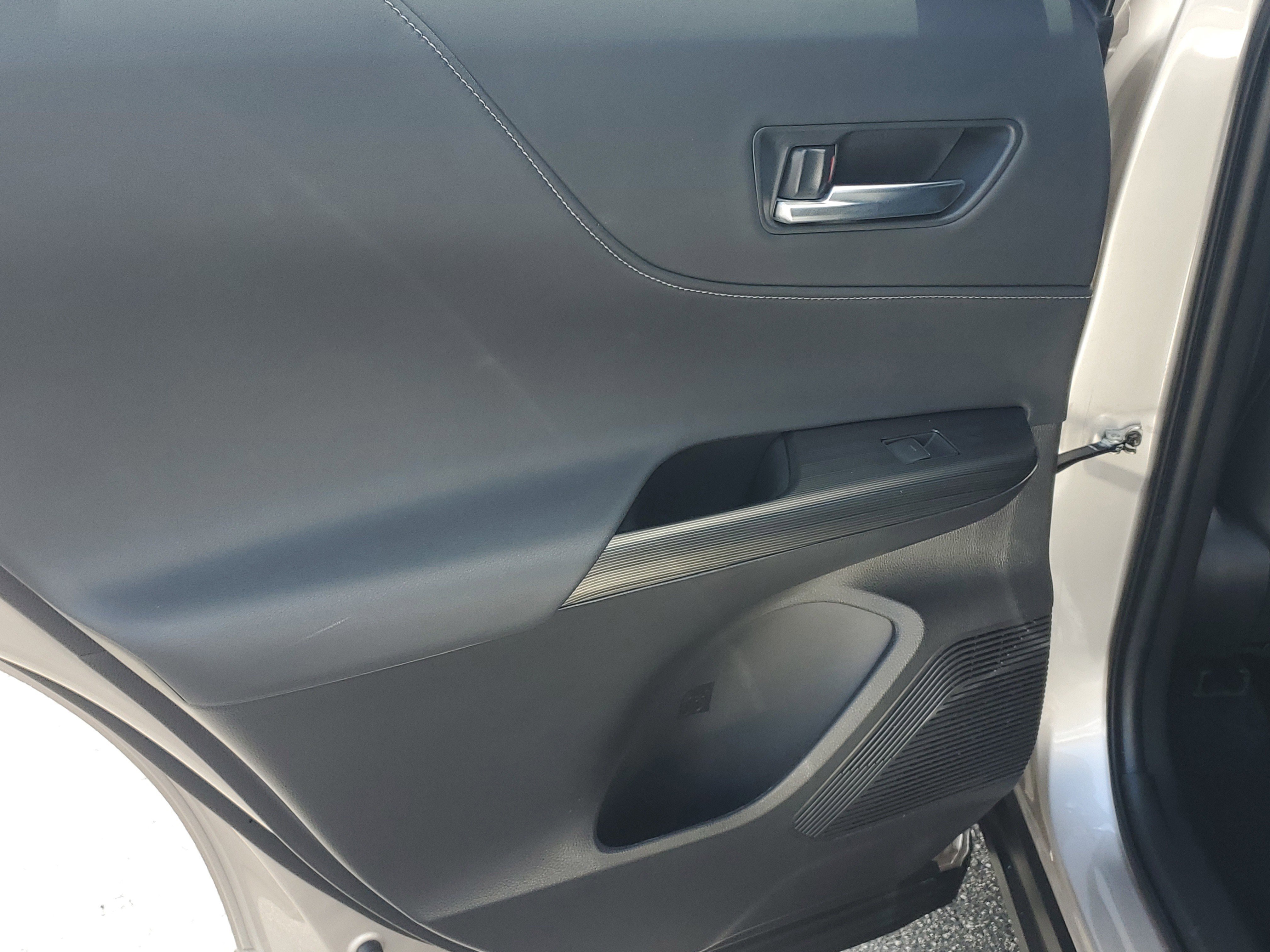 Certified 2021 Toyota Venza Limited w/ Advanced Technology Package image 17