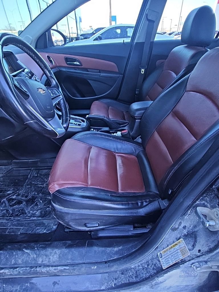 Used 2014 Chevrolet Cruze LTZ w/ RS Package image 9