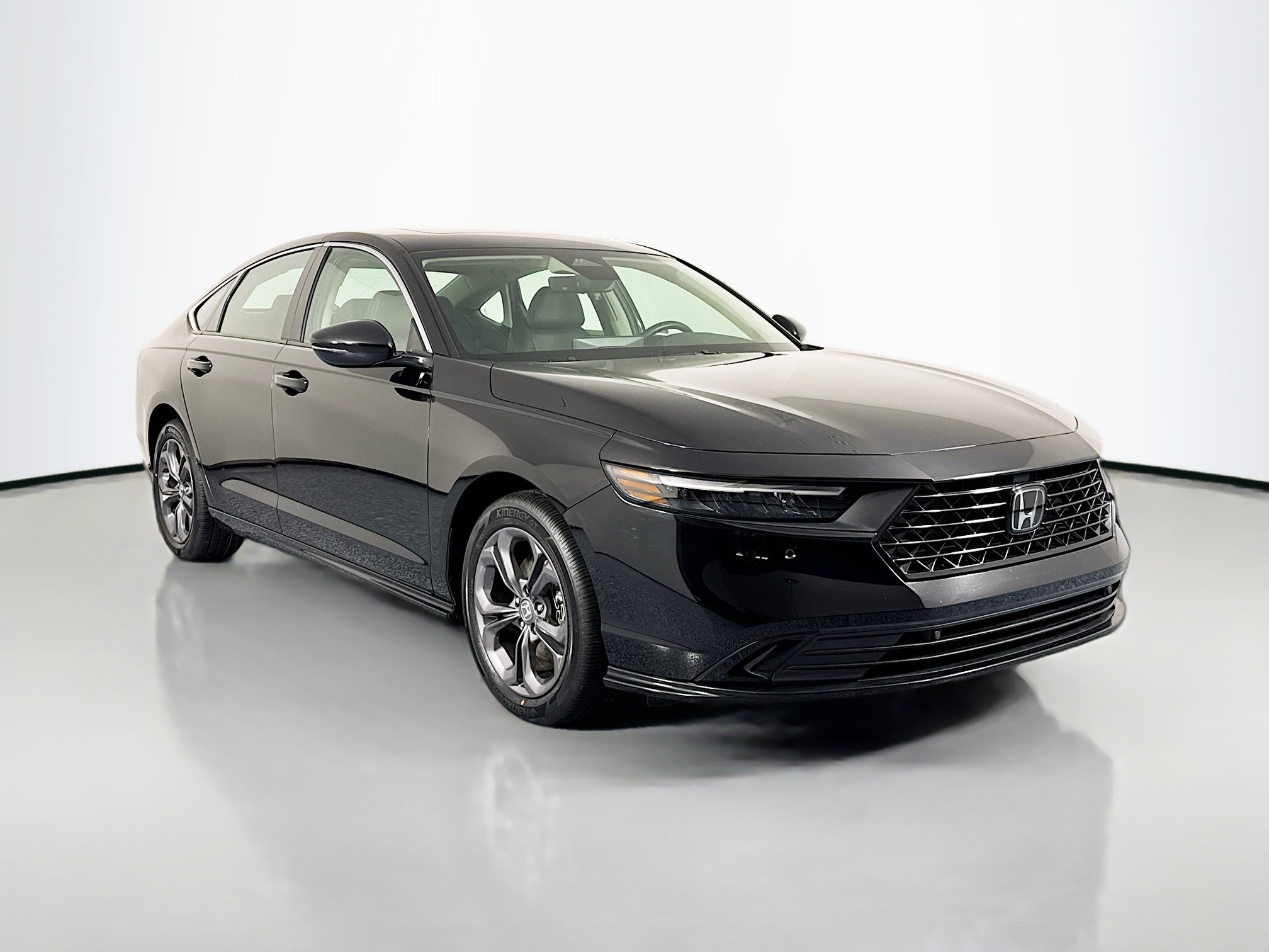 Certified 2023 Honda Accord EX-L image 3