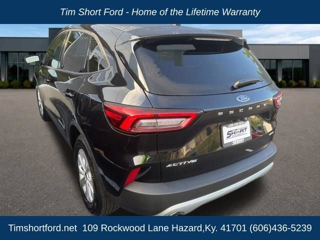 Used 2025 Ford Escape Active AWD/4WD image 7