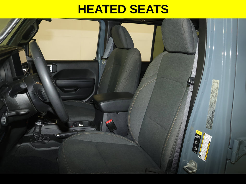 Used 2024 Jeep Wrangler Unlimited AWD/4WD image 3