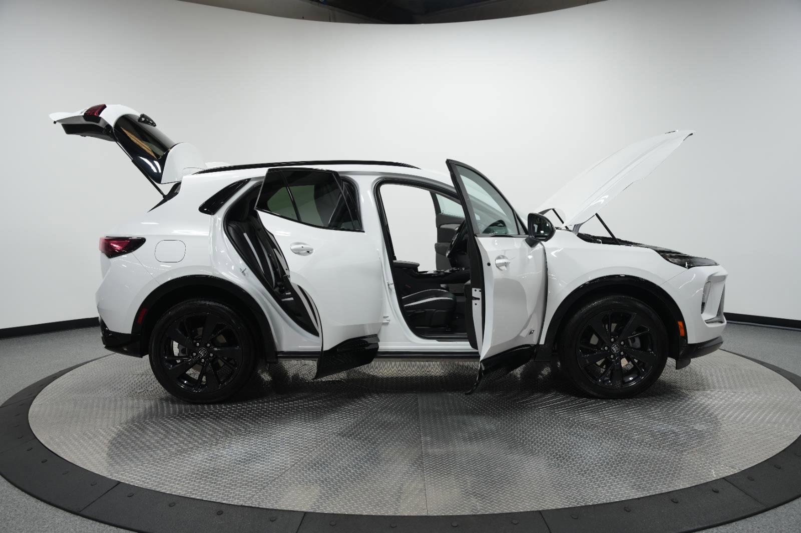 Used 2025 Buick Envision Sport Touring image 10