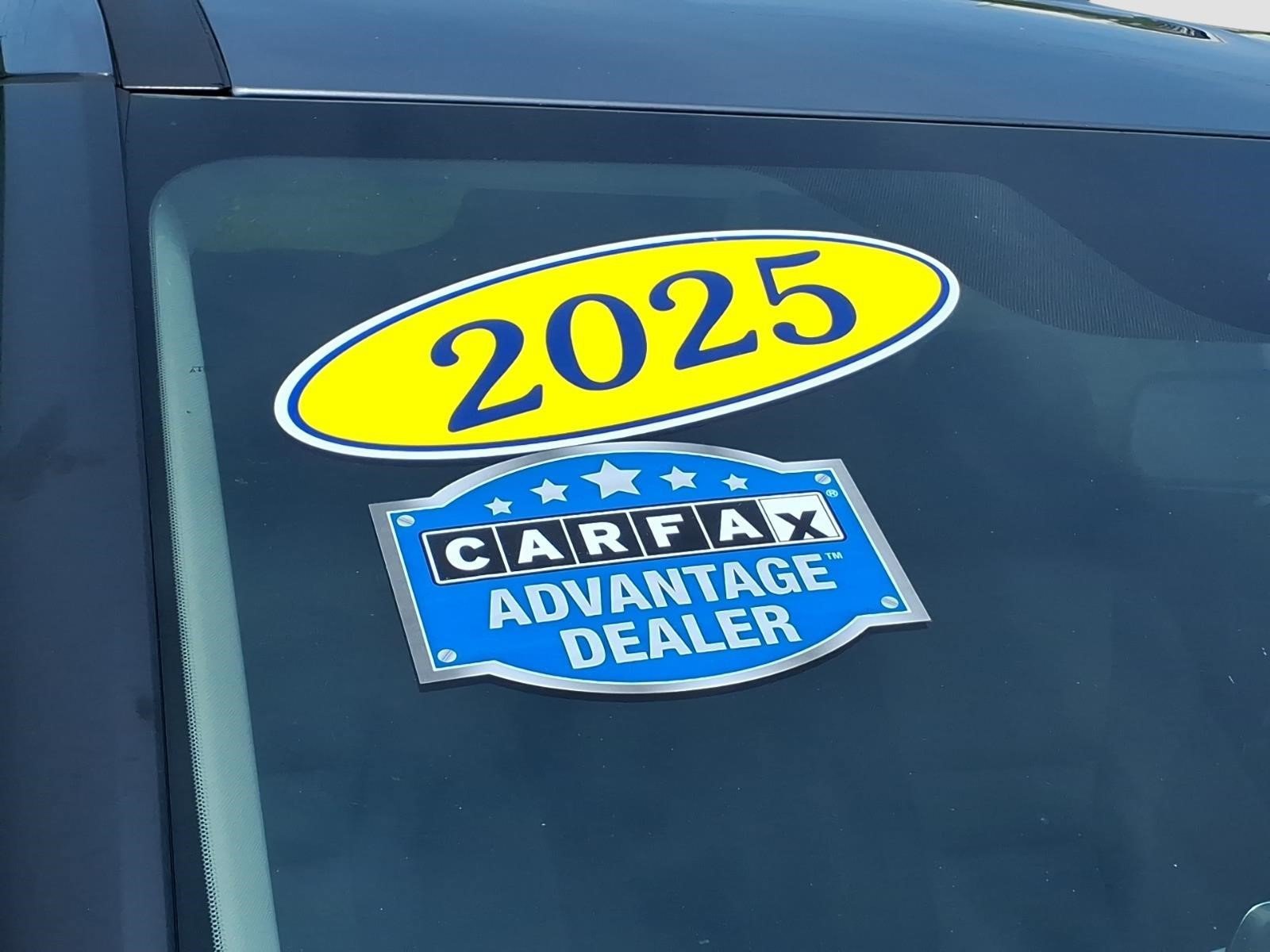 Used 2025 Nissan Rogue SV AWD/4WD image 9
