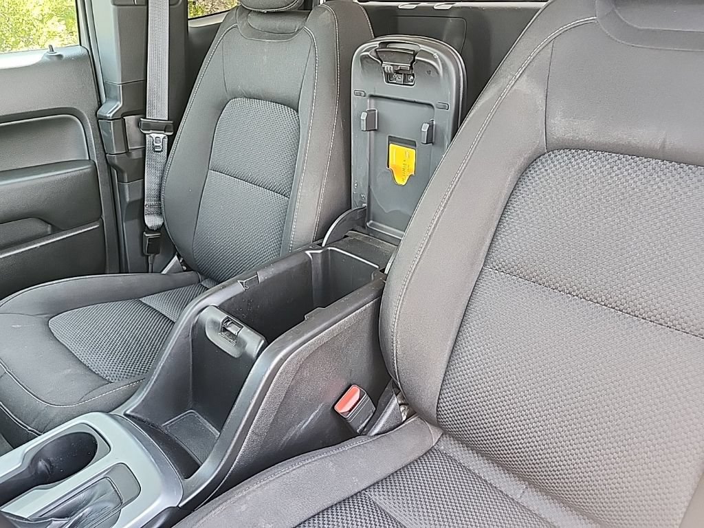 Used 2022 Chevrolet Colorado LT w/ Fleet Safety Package RWD image 20