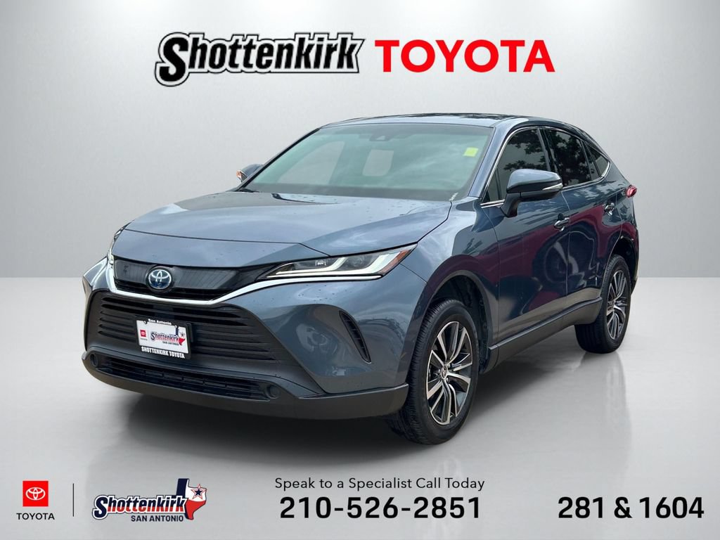 Used 2023 Toyota Venza LE AWD/4WD image 1