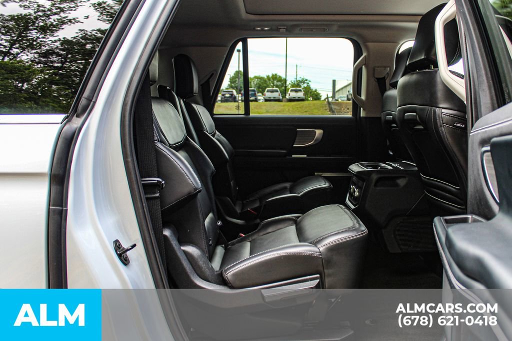 Used 2025 Ford Expedition Max Platinum AWD/4WD image 22