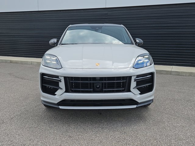 Certified 2025 Porsche Cayenne Turbo GT AWD/4WD image 2