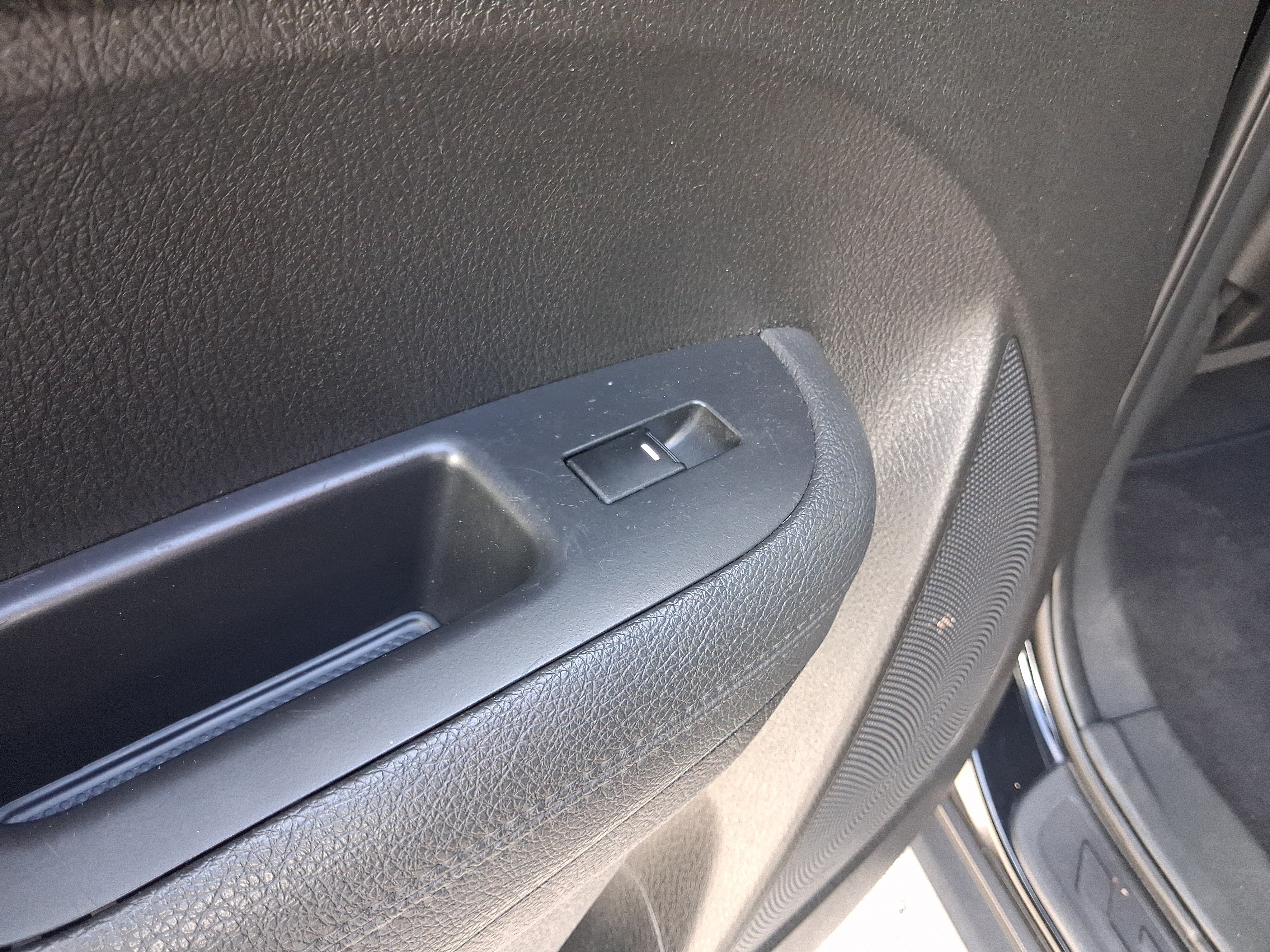 Used 2015 Kia Sorento LX FWD image 25