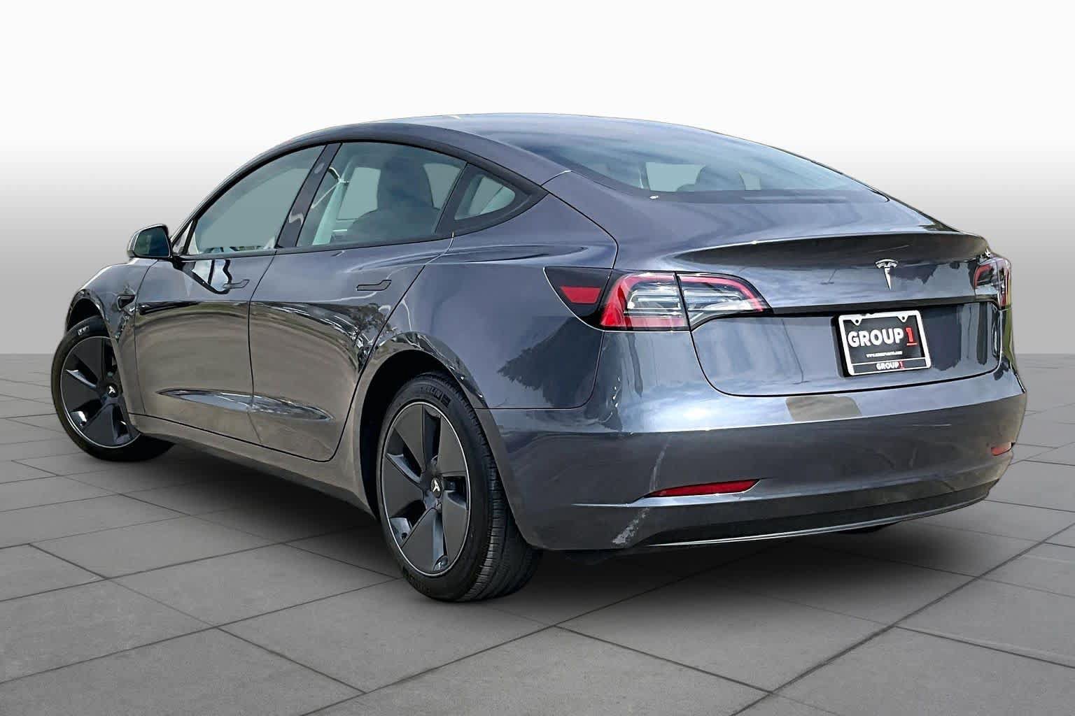 Used 2023 Tesla Model 3 Standard Range RWD image 9