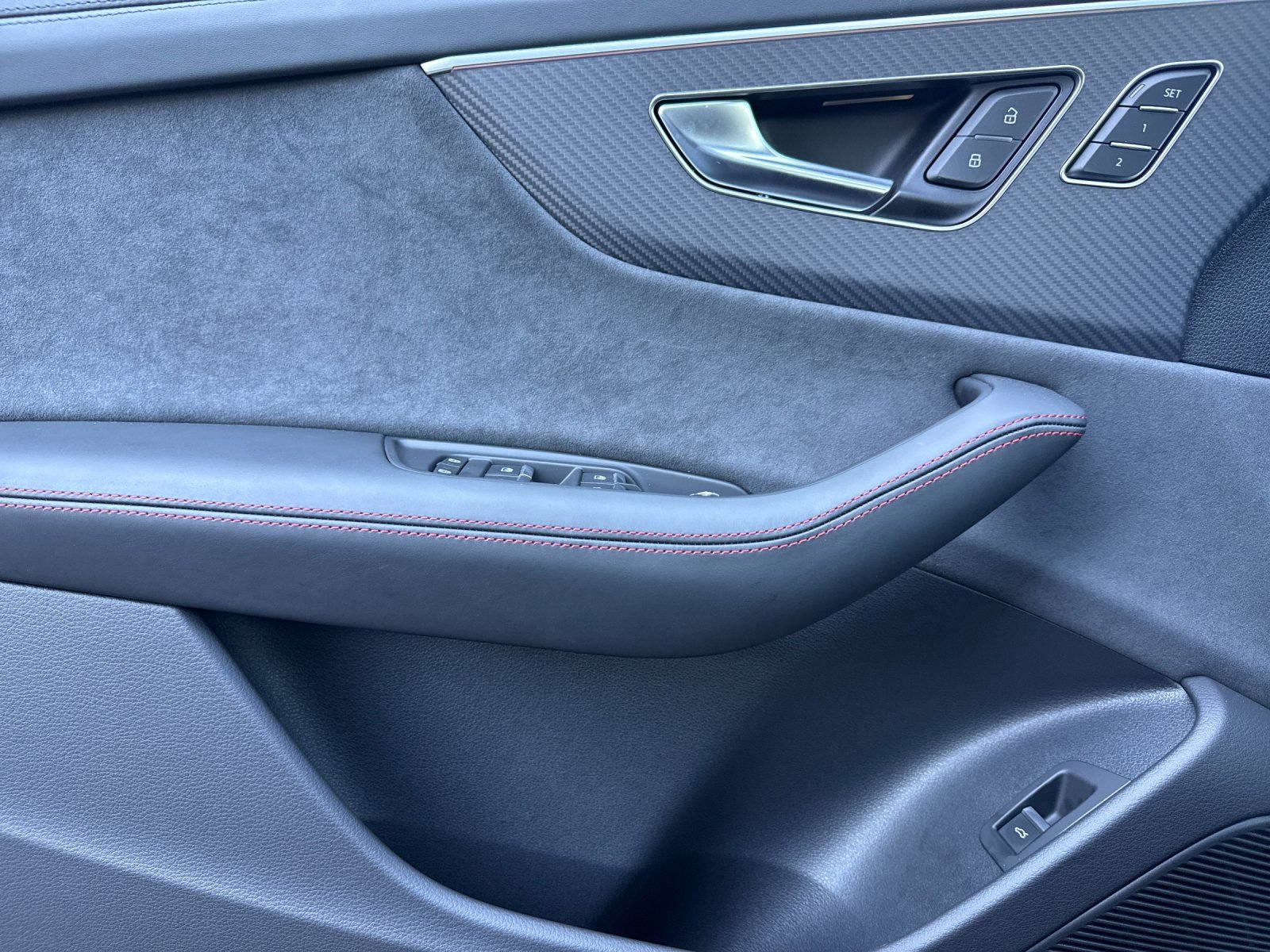 New 2026 Audi SQ8 Prestige AWD/4WD image 11