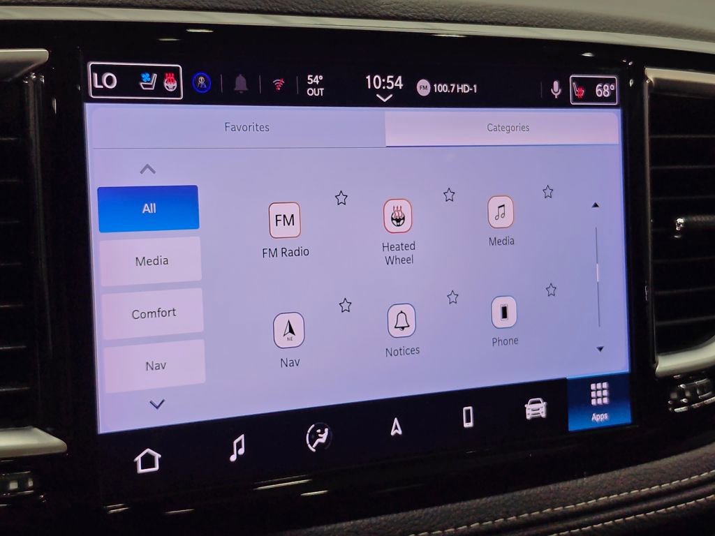 Used 2025 Chrysler Pacifica Limited image 53