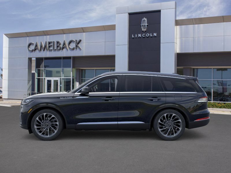 New 2026 Lincoln Aviator Reserve w/ Luxury Package RWD image 3