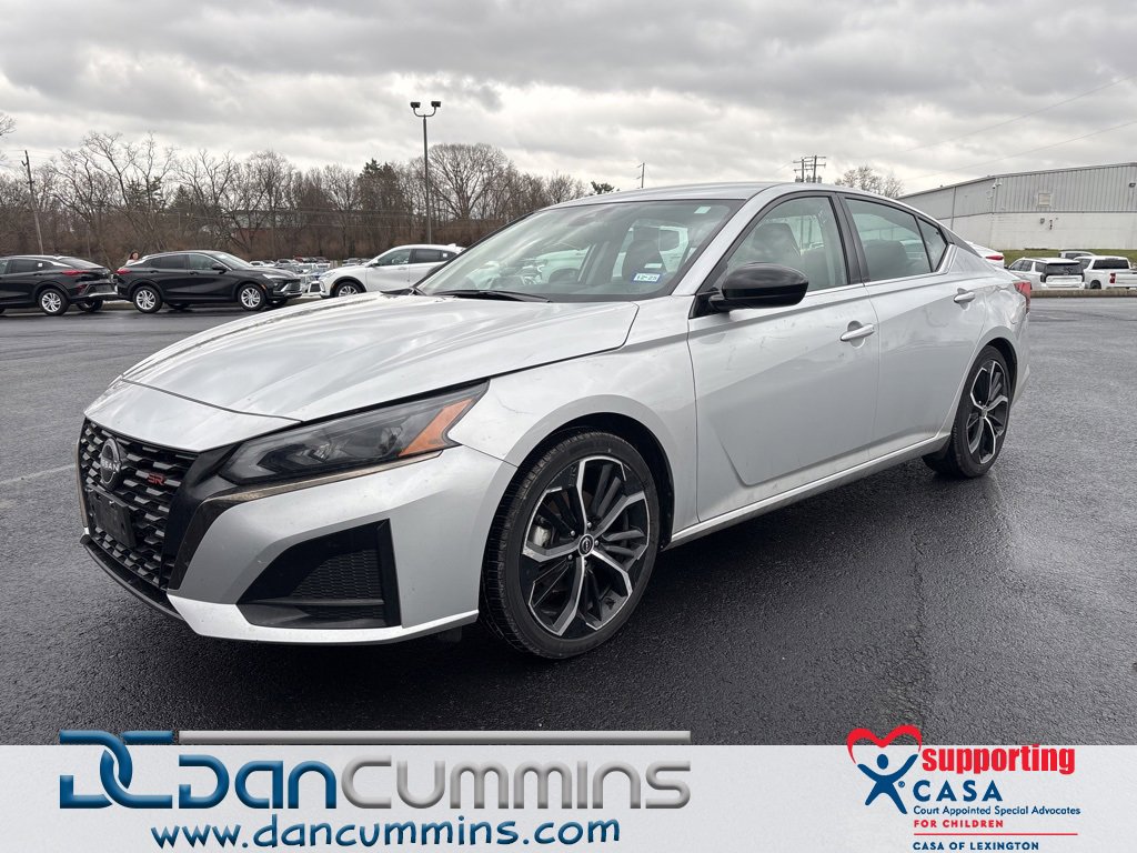 Used 2024 Nissan Altima 2.5 SR image 1