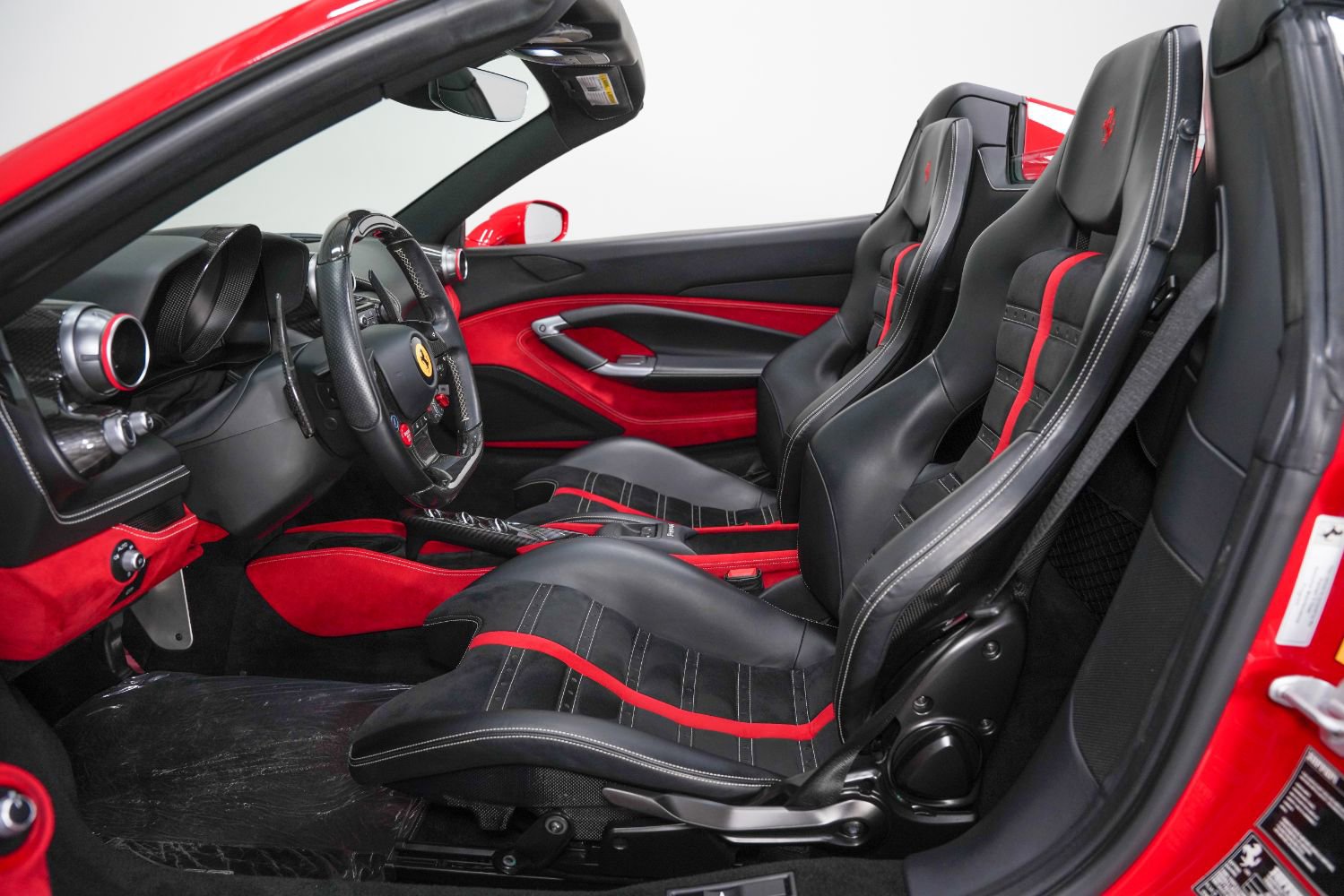 Used 2021 Ferrari F8 Tributo RWD image 41