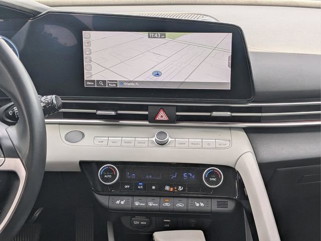 Used 2024 Hyundai Elantra Limited image 15