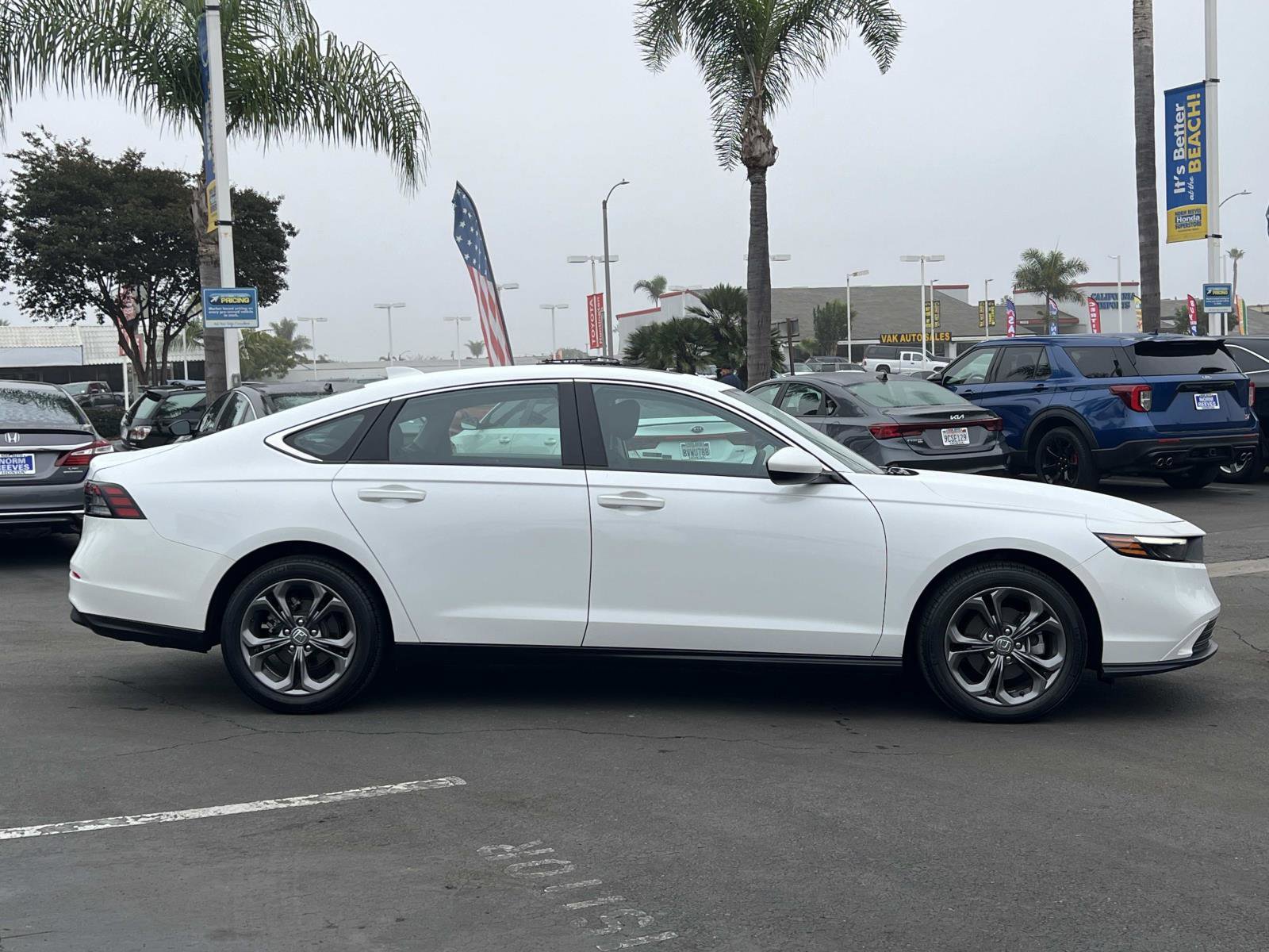 Certified 2023 Honda Accord EX image 25