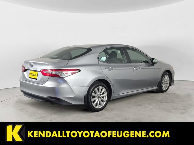 Used 2019 Toyota Camry L image 5