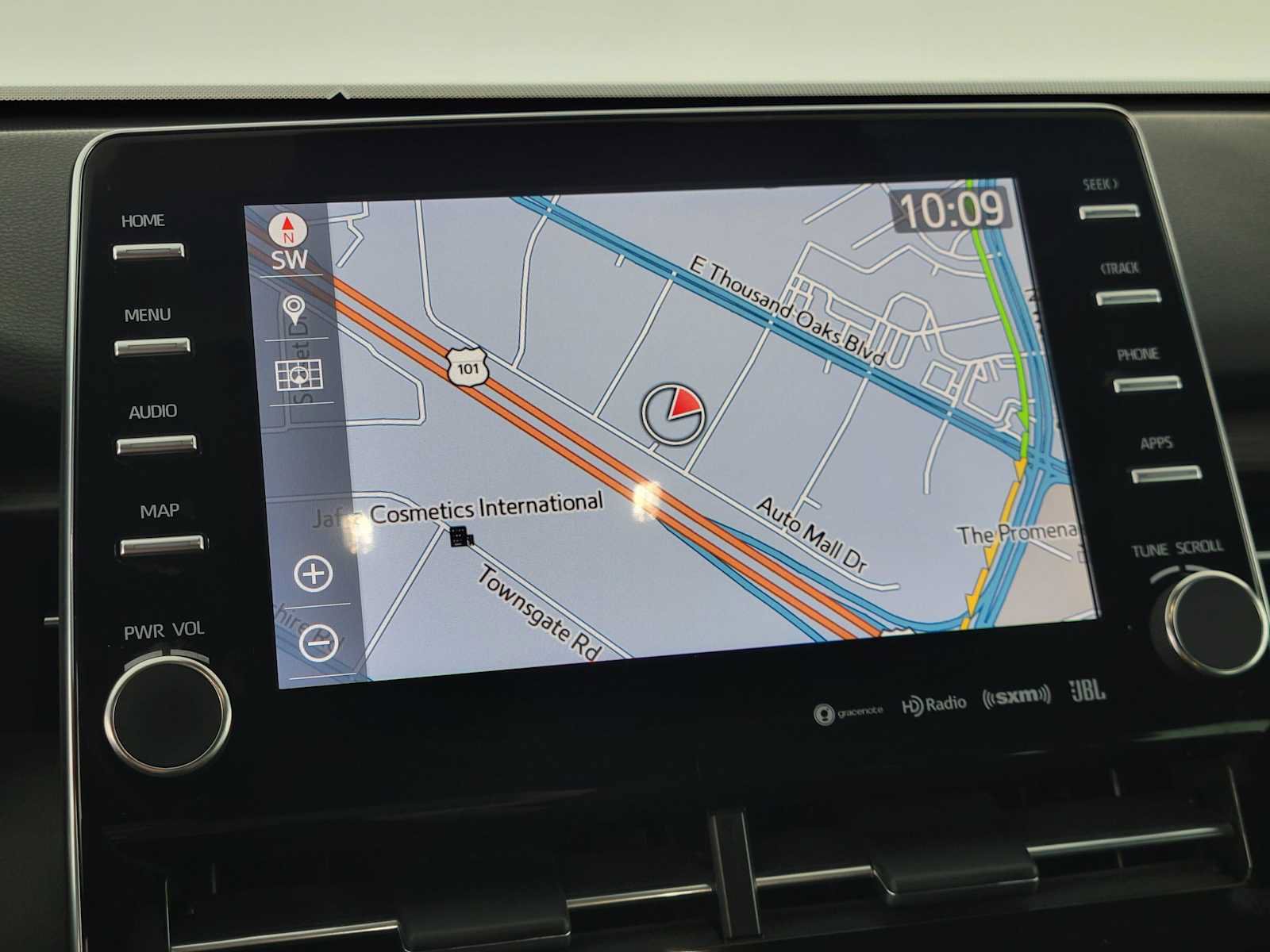 Used 2020 Toyota Avalon XLE w/ Carpet Mat Package FWD image 25