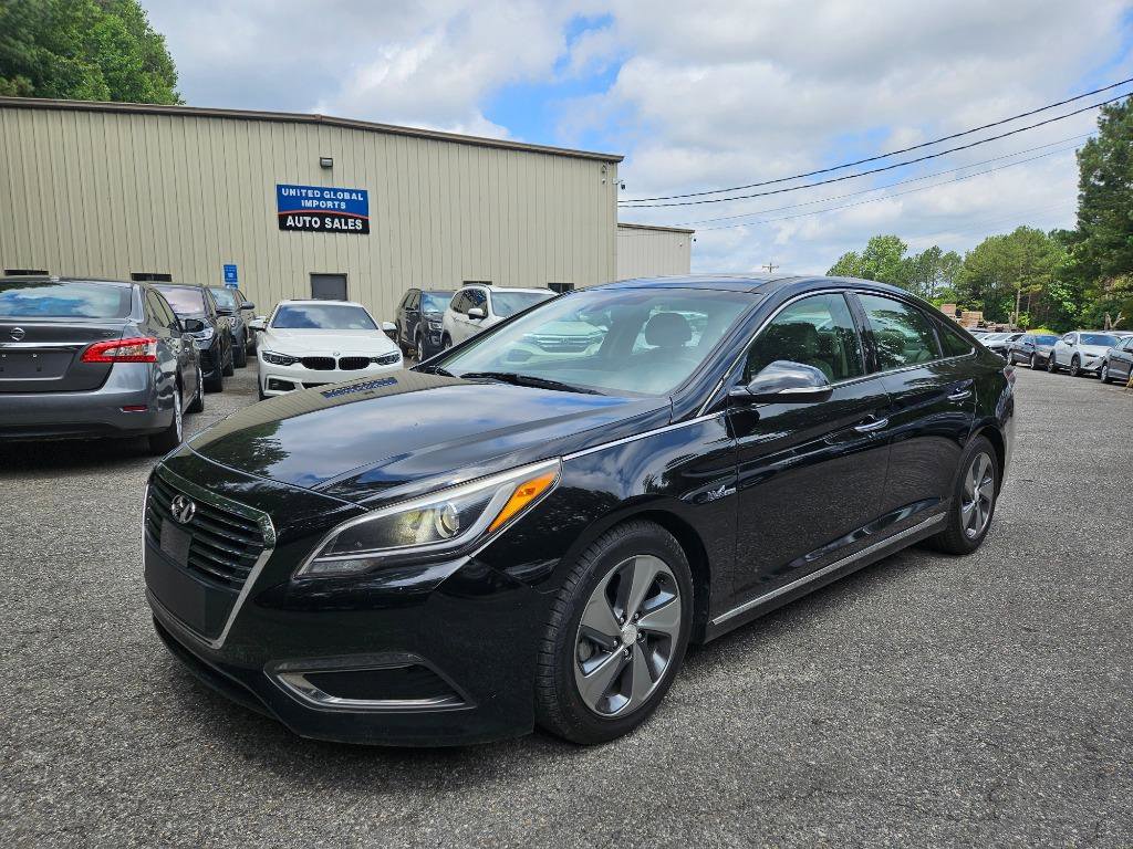 Used 2016 Hyundai Sonata Limited w/ Option Group 02 FWD image 1